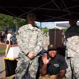 Meet your Posher, Christopher